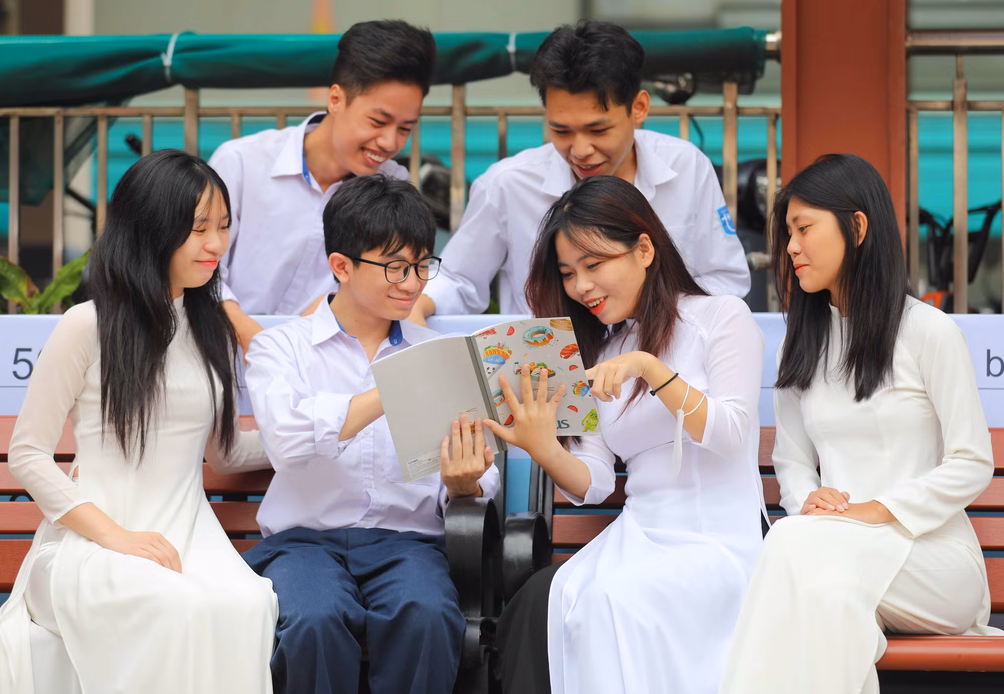 Áo dài truyền thống: Từ Đại sứ văn hóa đến Đại sứ du lịch Hà Nội ảnh 3