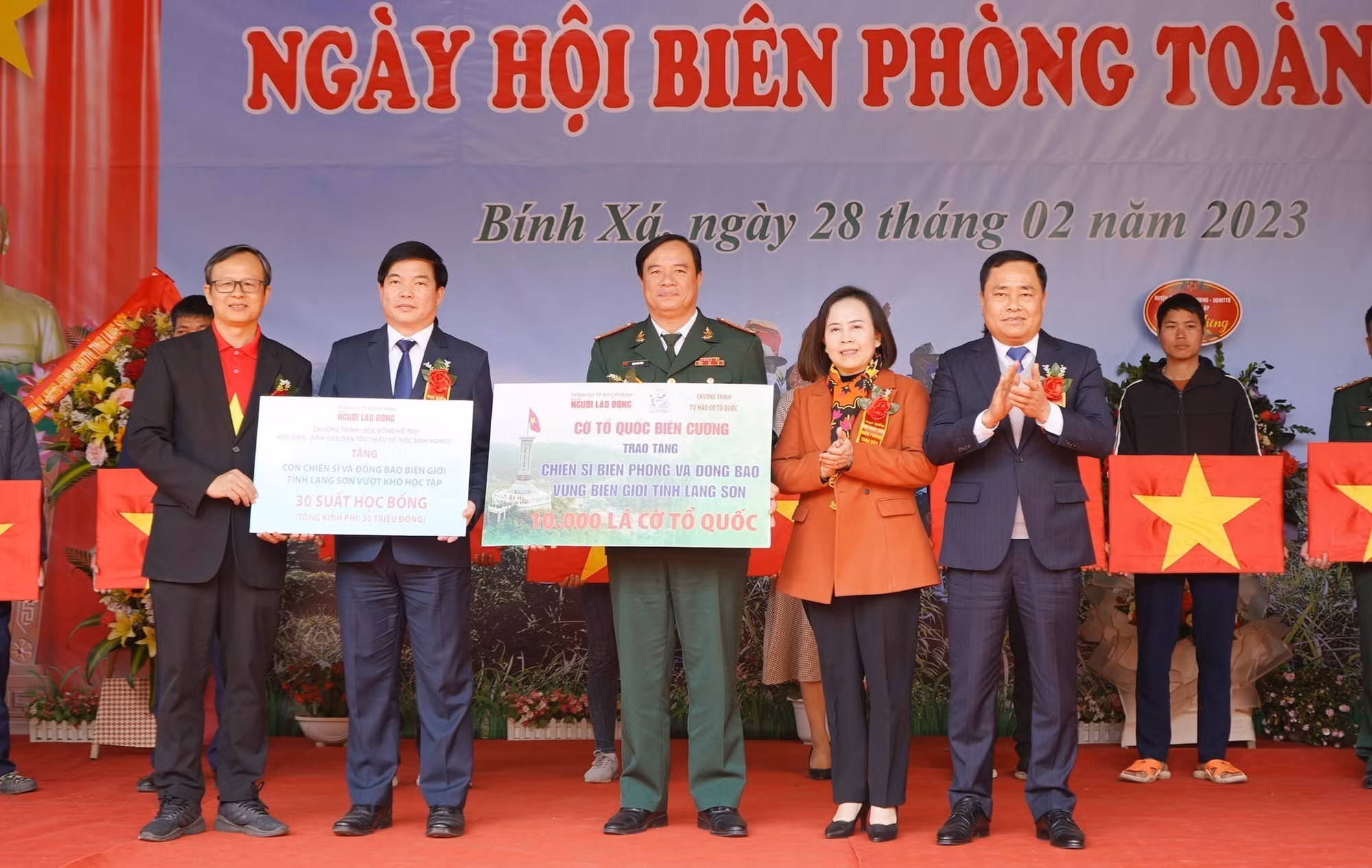 Ngày Biên phòng toàn dân: Gắn kết tình quân dân khu vực biên giới ảnh 2