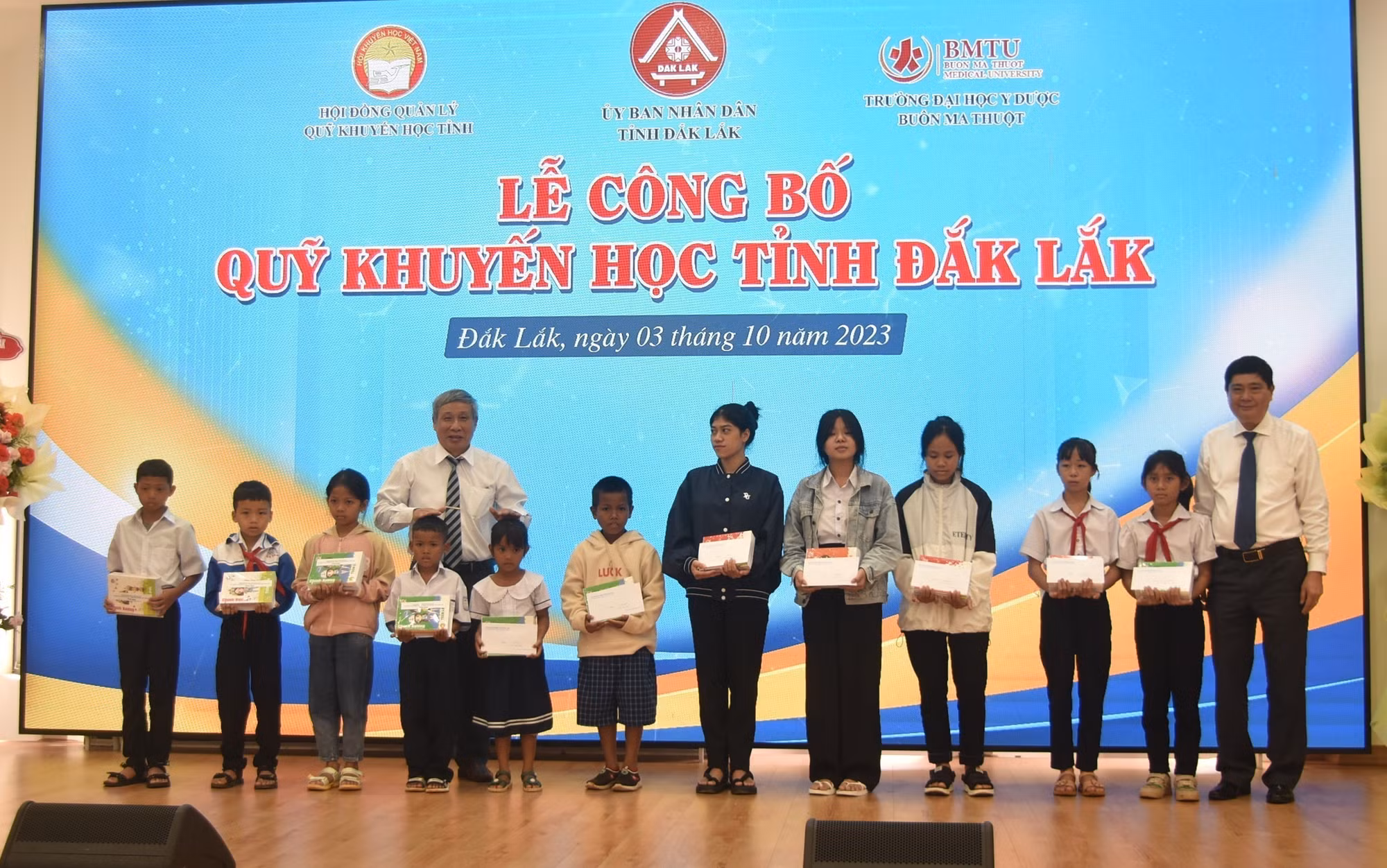 Đắk Lắk huy động các nguồn lực chăm lo cho sự nghiệp giáo dục và đào tạo ảnh 3