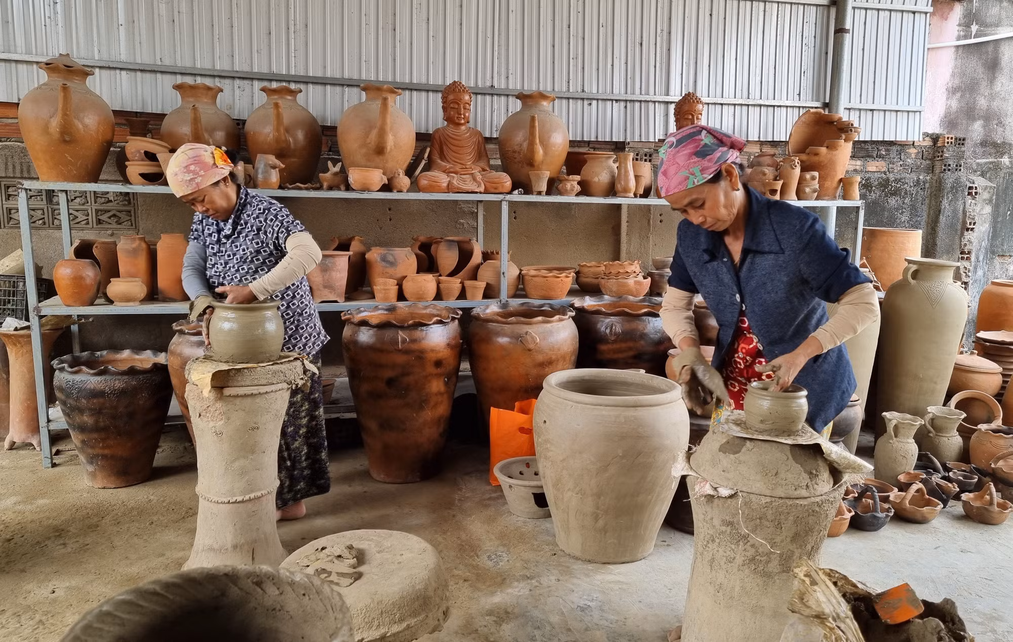 Sức sống mới ở làng gốm cổ Bàu Trúc ảnh 4
