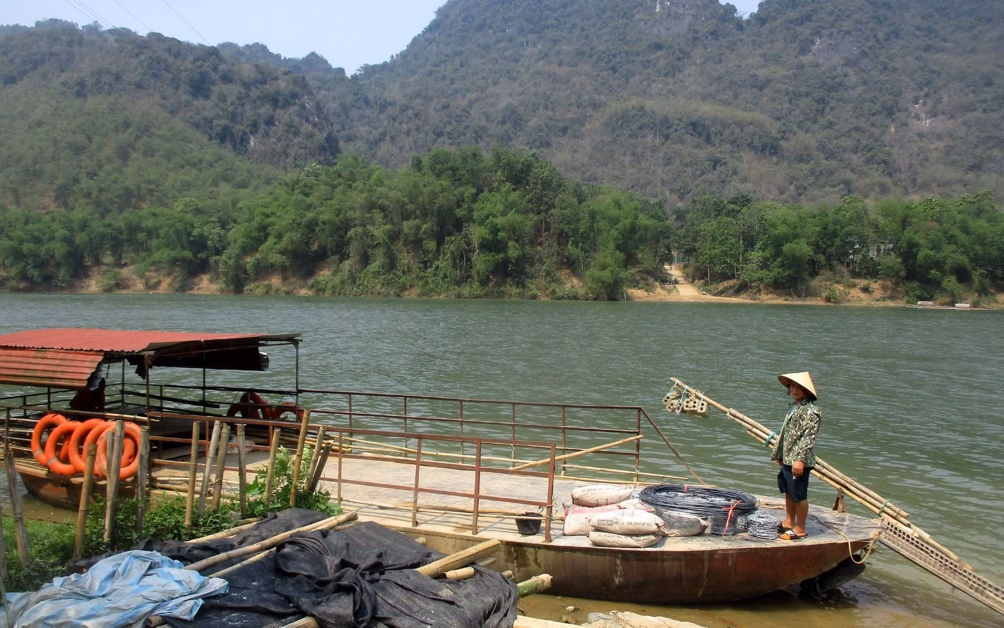 Tròng trành con chữ ở làng Bèo Bọt ảnh 3