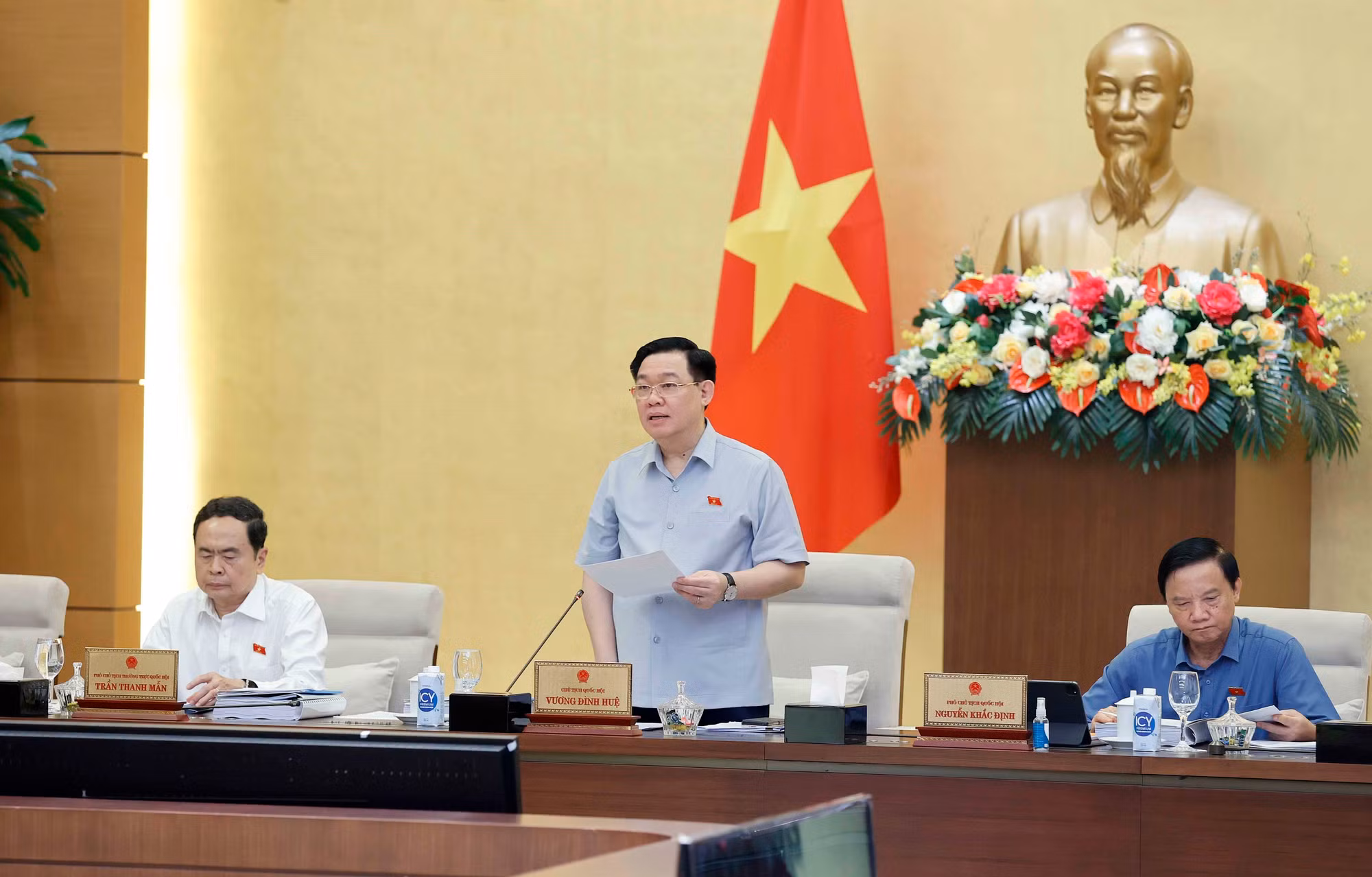 Chủ tịch Quốc hội Vương Đình Huệ khai mạc Phiên họp thứ 25 Ủy ban Thường vụ Quốc hội ảnh 1