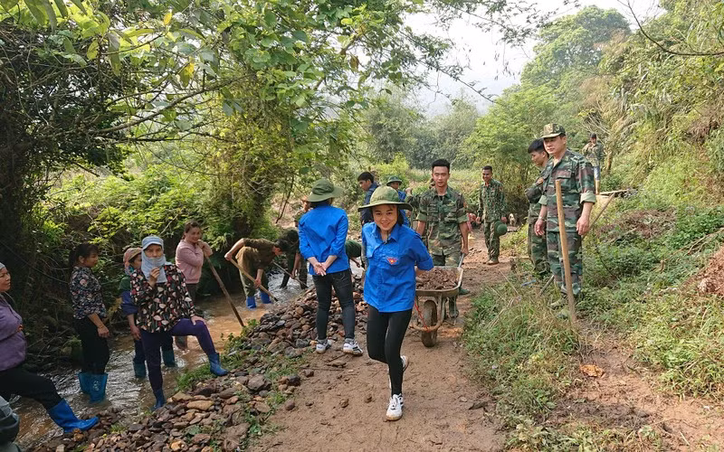Lá chắn ngăn ngừa tội phạm ở khu vực biên giới ảnh 2