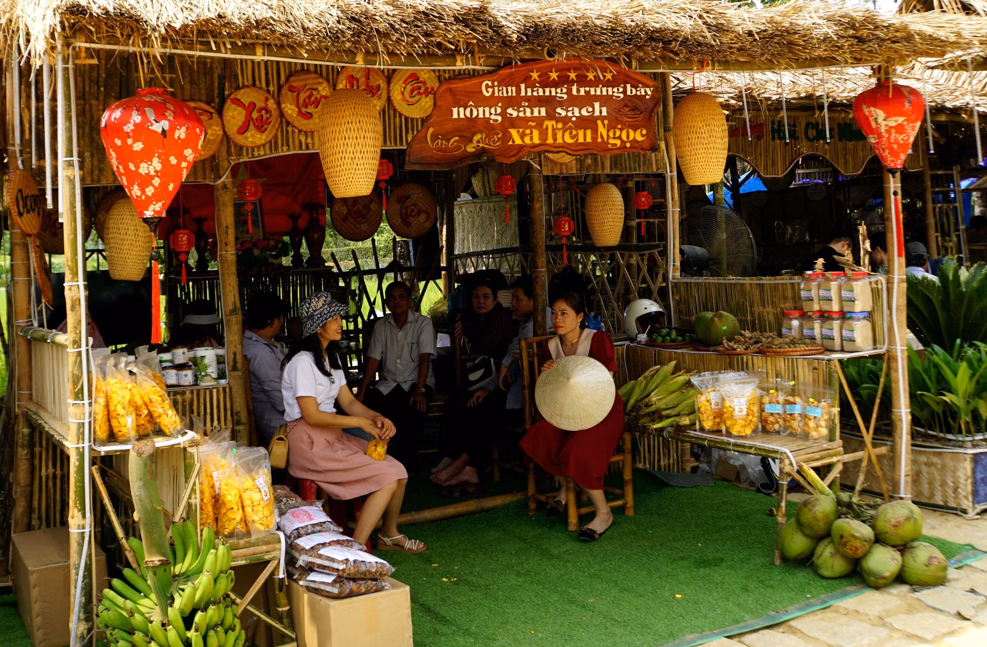 Hơn 30.000 lượt du khách đến với Hội làng Lộc Yên, Quảng Nam ảnh 2