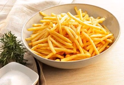 Những thực phẩm nên hạn chế ăn trong mùa hè ảnh 5