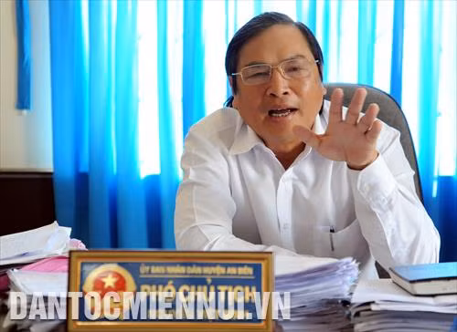 “Do nguồn kinh phí có hạn, khi triển khai các dự án đầu tư ở các xã đặc biệt khó khăn bãi ngang ven biển và hải đảo, chúng tôi chủ động kết hợp với nhiều chương trình, dự án khác, lồng ghép nhiều nguồn vốn để tập trung đầu tư xây dựng các công trình cơ sở hạ tầng thiết yếu theo đặc thù của từng tiểu vùng sản xuất, vừa góp phần nâng cao đời sống, mức sống của người dân; vừa hỗ trợ chuyển đổi sản xuất hiệu quả theo hướng nâng cao giá trị sản phẩm trên một đơn vị diện tích, thích ứng với biến đổi khí hậu, tạo sinh kế bền vững cho người dân trong điều kiện xâm nhập mặn và mưa nắng bất thường như những năm gần đây…” (Ông Nguyễn Việt Bình, Phó Chủ tịch UBND huyện An Biên, tỉnh Kiên Giang)