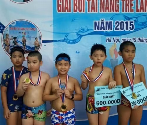 Dạy bơi cho trẻ em vẫn chưa thiết thực ảnh 1