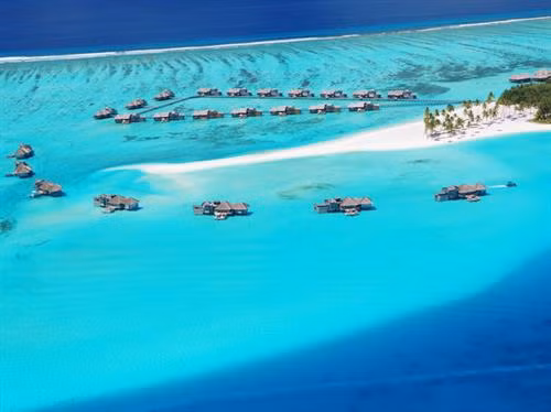 Maldives là một trong những nơi nơi tập trung nhiều bungalows trên biển đẹp nhất thế giới.