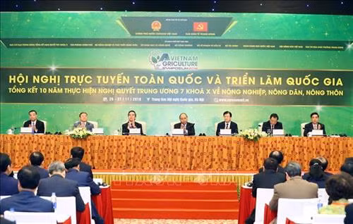 Hội nghị trực tuyến toàn quốc tổng kết 10 năm thực hiện Nghị quyết Trung ương 7 (Khoá X) về nông nghiệp, nông dân, nông thôn. Ảnh: Thống Nhất – TTXVN