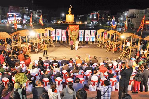 Bài chòi được UNESCO công nhận là di sản văn hóa phi vật thể đại diện của nhân loại chung của 9 tỉnh Trung Bộ. Ảnh: TTXVN