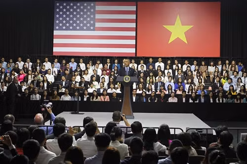 Quang cảnh buổi giao lữu giữa Tổng thống Obama với các thành viên của nhóm Sáng kiến Thủ lĩnh trẻ Đông Nam Á. Ảnh Thanh Vũ-TTXVN