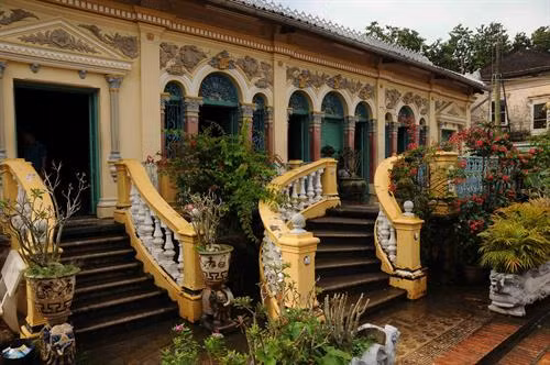 Không gian kiến trúc độc đáo của nhà cổ.