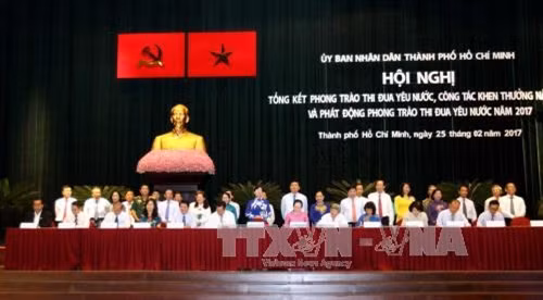 Lễ ký kết Giao ước thi đua giữa các cụm, khối của thành phố năm 2017. Ảnh: Thanh Vũ-TTXVN