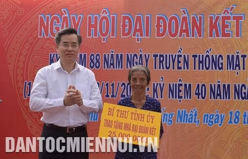 Dân vận khéo - Khơi dậy sức mạnh lòng dân