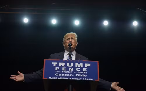 Ông Donald Trump phát biểu trong một chiến dịch vận động tranh cử ở Canton, Ohio ngày 14/9. AFP/TTXVN