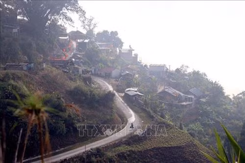 Bản Thu Lũm, xã Thu Lũm (Mường Tè, Lai Châu) trang hoàng rực rỡ đón mừng năm mới của dân tộc Hà Nhì. Ảnh: Quý Trung – TTXVN