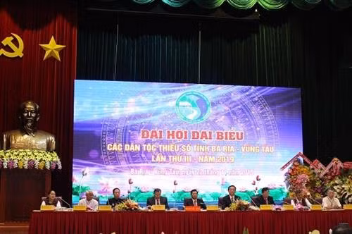 Đoàn Chủ tịch đại hội. Ảnh: baria-vungtau.gov.vn