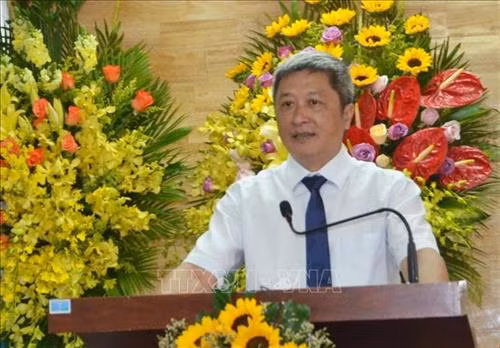 Thứ trưởng Bộ Y tế Nguyễn Trường Sơn phát biểu tai Hội nghị Tim mạch Bệnh viện Chợ Rẫy lần thứ 1. Ảnh: Đinh Hằng - TTXVN