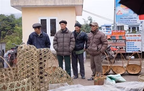 Độc đáo chợ phiên vùng cao Bình Liêu ảnh 9