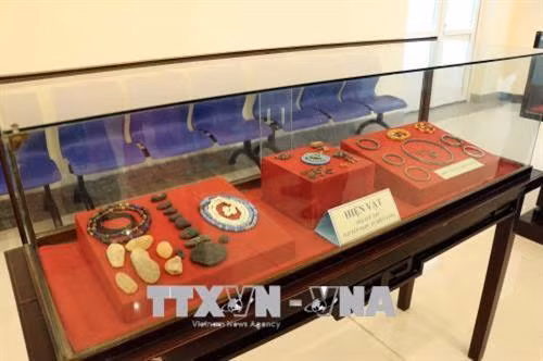 Cổ vật do nhà sưu tập Nguyễn Ngọc Ẩn hiến tặng. Ảnh: Đoàn Mạnh Dương-TTXVN