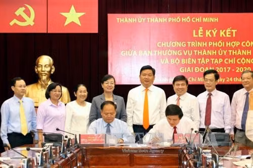 Thành ủy Thành phố Hồ Chí Minh và Tạp chí Cộng sản ký kết phối hợp công tác giai đoạn 2017 – 2020 ảnh 2