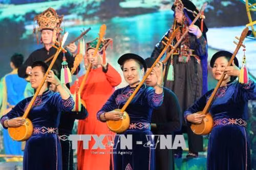 Chương trình nghệ thuật chào mừng tại lễ khai mạc Liên hoan. Ảnh: Thành Đạt - TTXVN