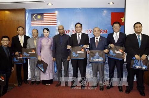 Ra mắt Chi hội hữu nghị nhóm cựu du học sinh Việt Nam-Malaysia trực thuộc Hội hữu nghị Việt Nam-Malaysia Thành phố. Ảnh: Thế Anh-TTXVN