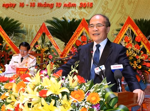 Chủ tịch Quốc hội Nguyễn Sinh Hùng phát biểu tại Đại hội. Ảnh: Nhan Sáng-TTXVN