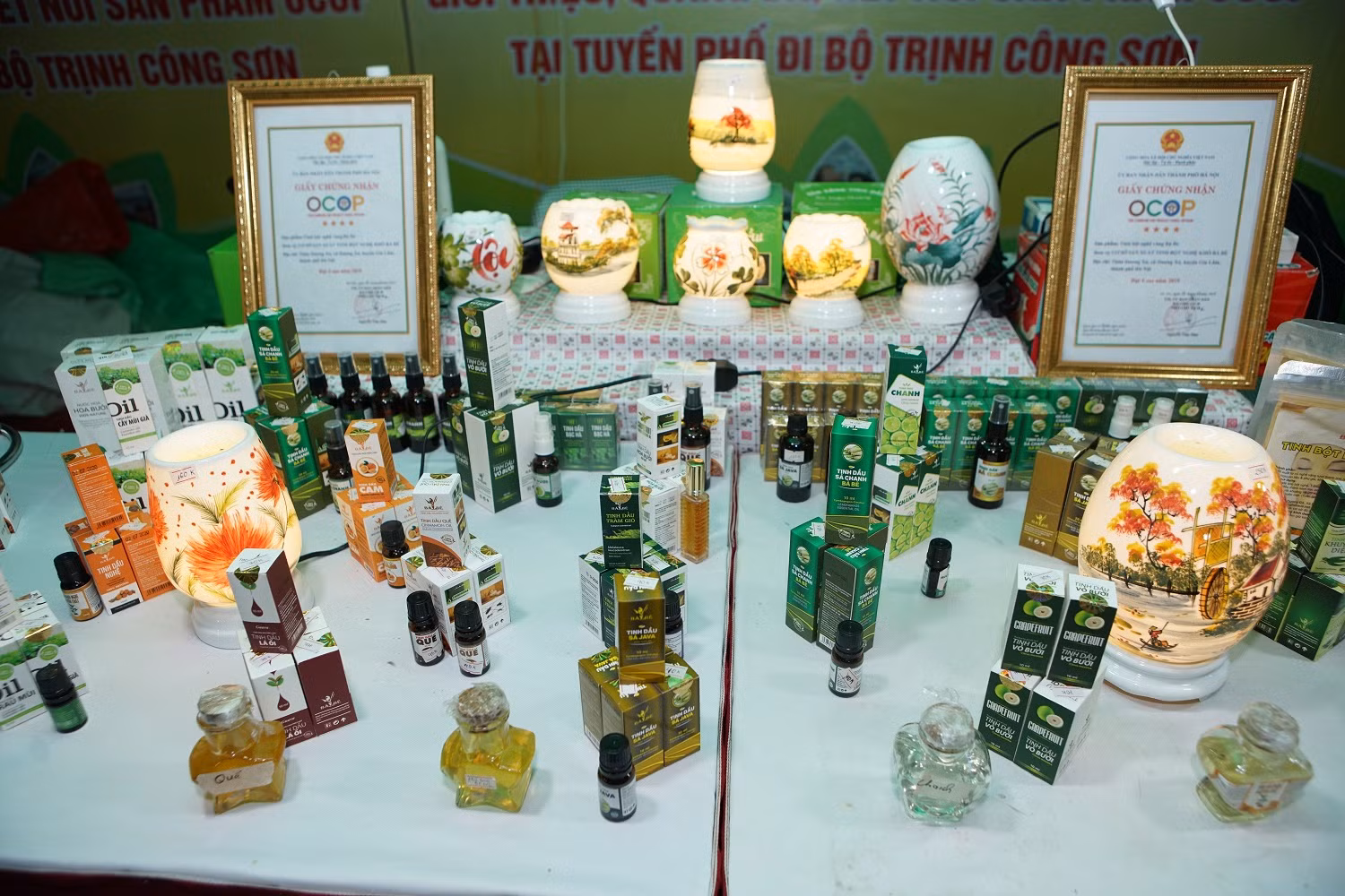 Hà Nội lần đầu tiên giới thiệu, quảng bá, kết nối sản phẩm OCOP gắn với văn hóa các tỉnh Đồng bằng sông Hồng ảnh 19 Hà Nội lần đầu tiên giới thiệu, quảng bá, kết nối sản phẩm OCOP gắn với văn hóa các tỉnh Đồng bằng sông Hồng ảnh 19