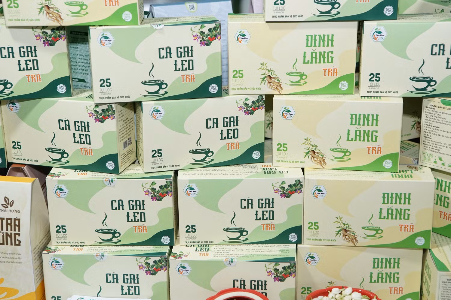 Hà Nội lần đầu tiên giới thiệu, quảng bá, kết nối sản phẩm OCOP gắn với văn hóa các tỉnh Đồng bằng sông Hồng ảnh 18 Hà Nội lần đầu tiên giới thiệu, quảng bá, kết nối sản phẩm OCOP gắn với văn hóa các tỉnh Đồng bằng sông Hồng ảnh 18