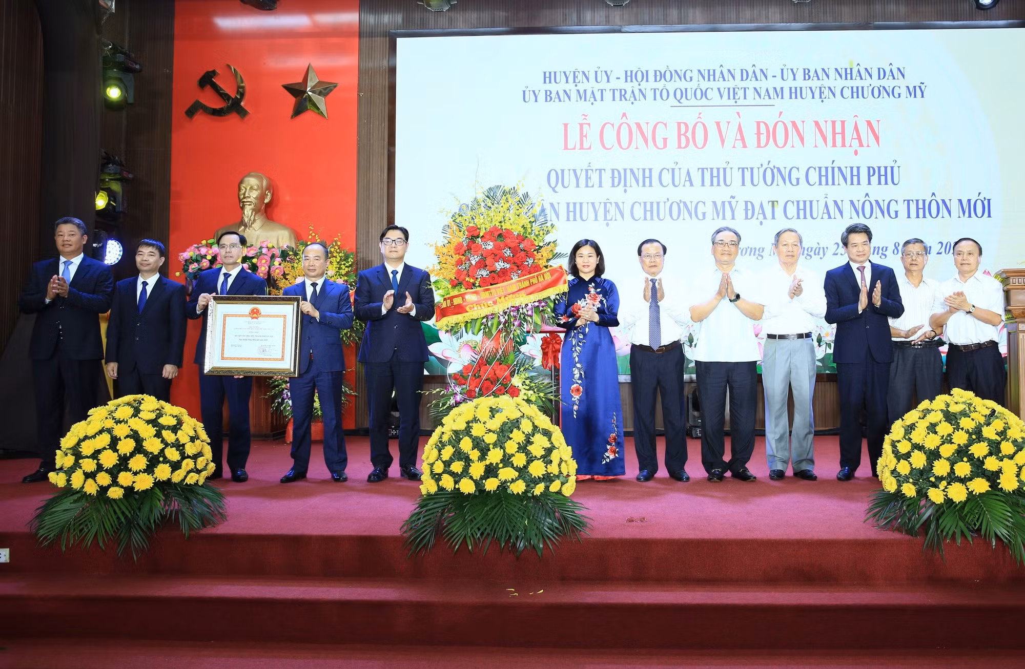 Chương Mỹ xây dựng nông thôn giàu đẹp, văn mình và hiện đại ảnh 3