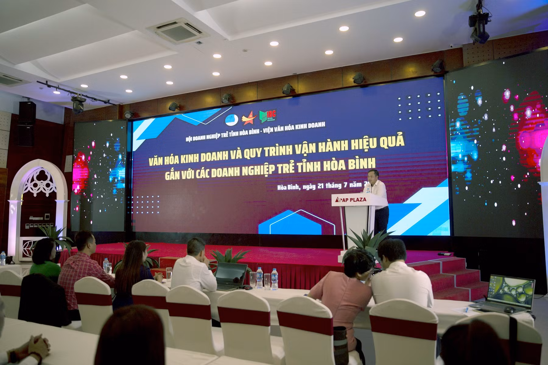Hòa Bình xây dựng văn hóa kinh doanh và quy trình vận hành hiệu quả gắn với các doanh nghiệp trẻ ảnh 1
