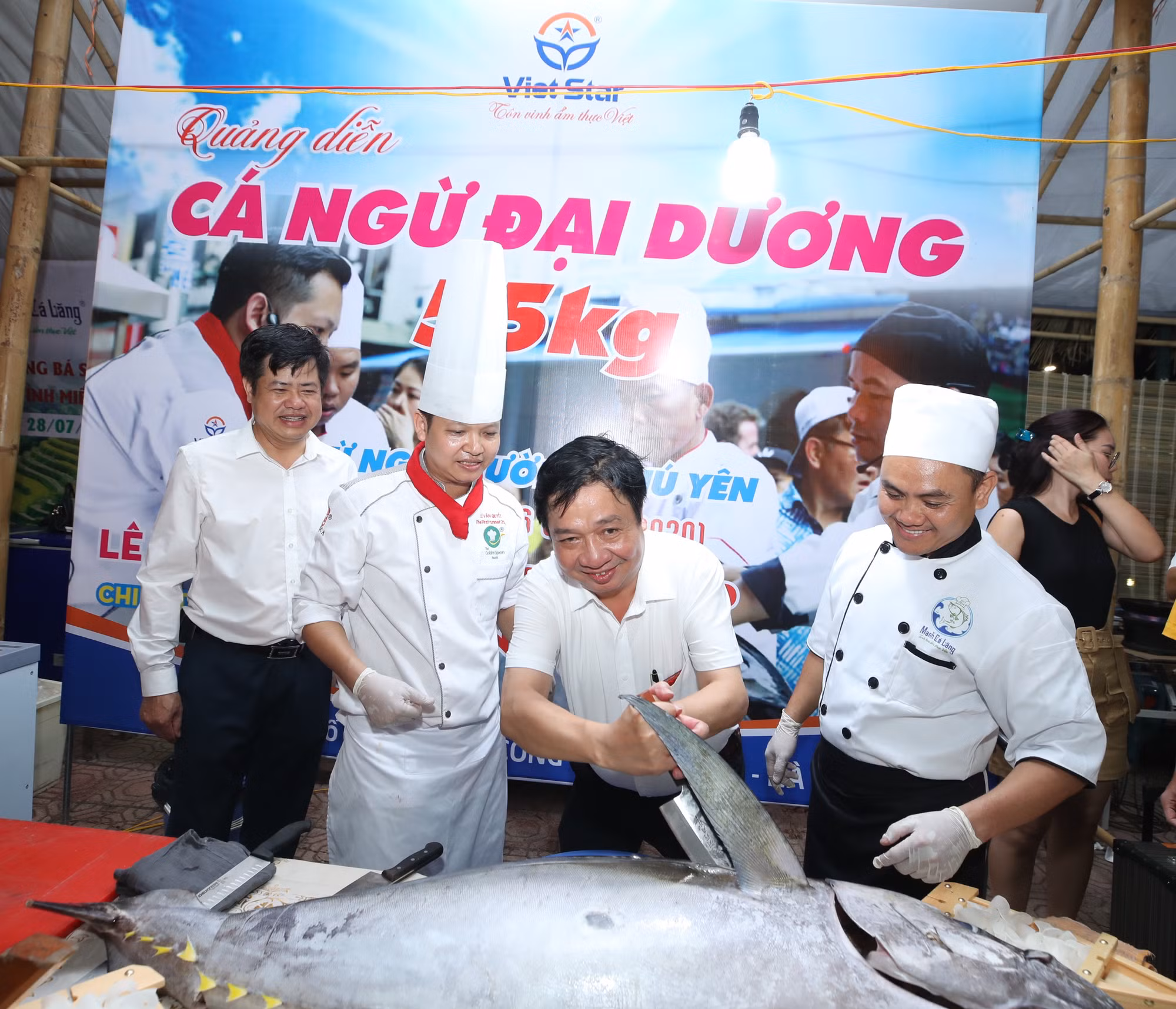 Sản phẩm OCOP gắn với văn hóa các tỉnh miền núi phía Bắc được giới thiệu, quảng bá tại Hà Nội ảnh 9