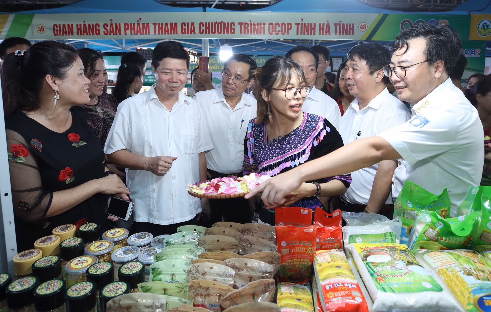Sản phẩm OCOP gắn với văn hóa các tỉnh miền núi phía Bắc được giới thiệu, quảng bá tại Hà Nội ảnh 6
