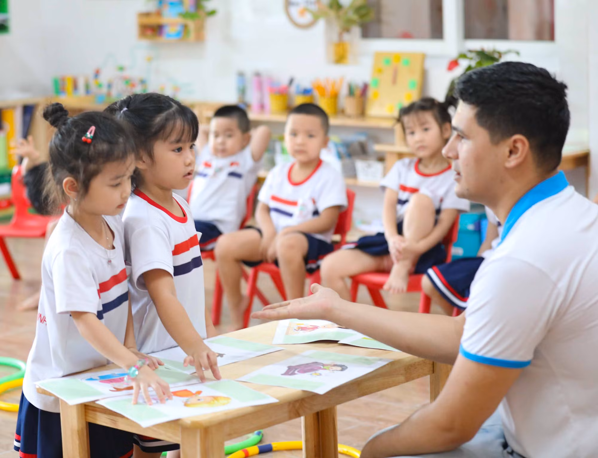 Năm học 2023 - 2024: "Xây dựng trường mầm non hạnh phúc, lấy trẻ em làm trung tâm" ảnh 4