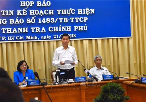 Phó Chủ tịch UBND Thành phố Hồ Chí Minh Trần Vĩnh Tuyến phát biểu tại buổi họp báo. Ảnh: Trần Xuân Tình - TTXVN