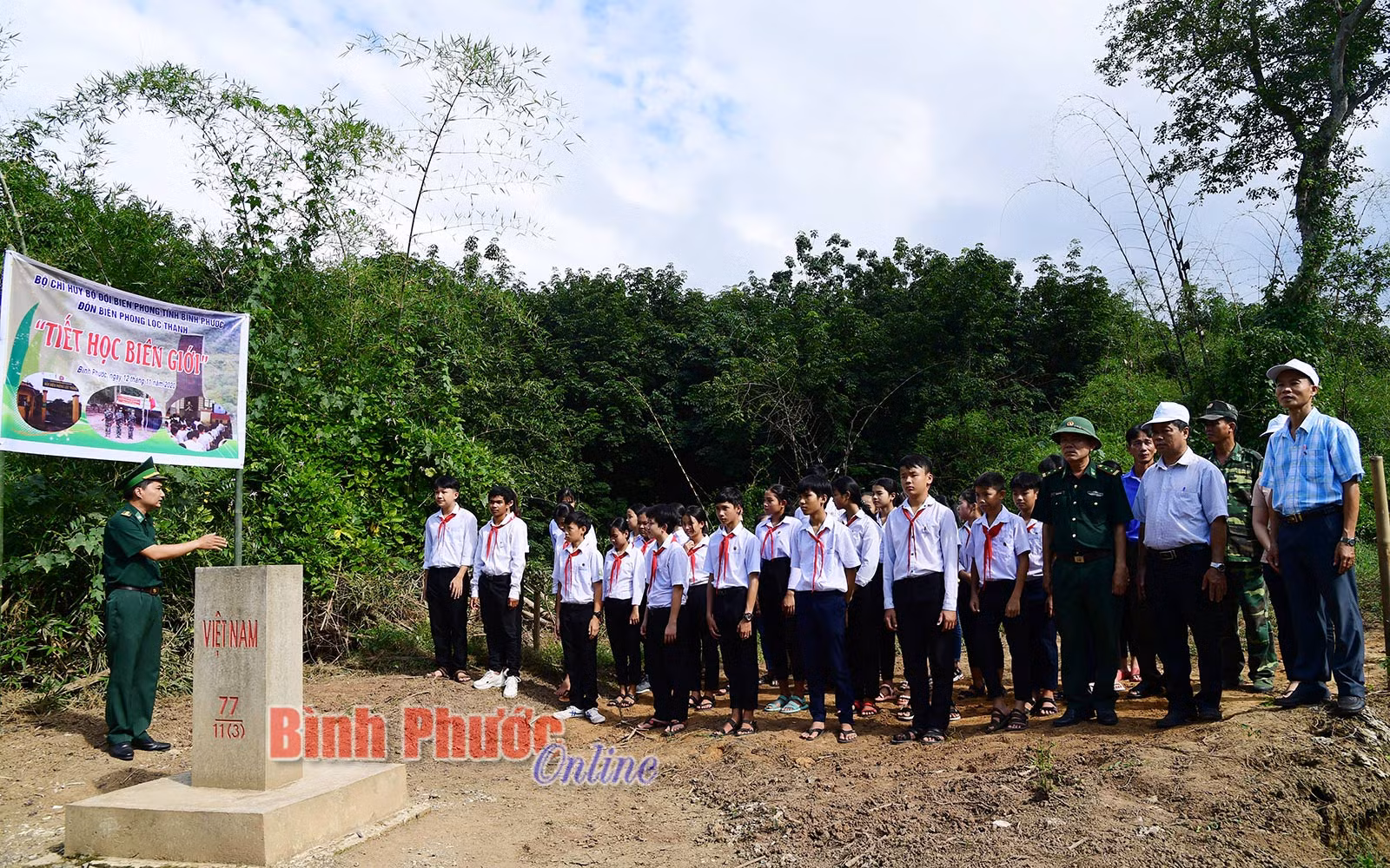 Bình Phước: Nâng cao hiệu quả mô hình “Tiết học biên giới” ảnh 1