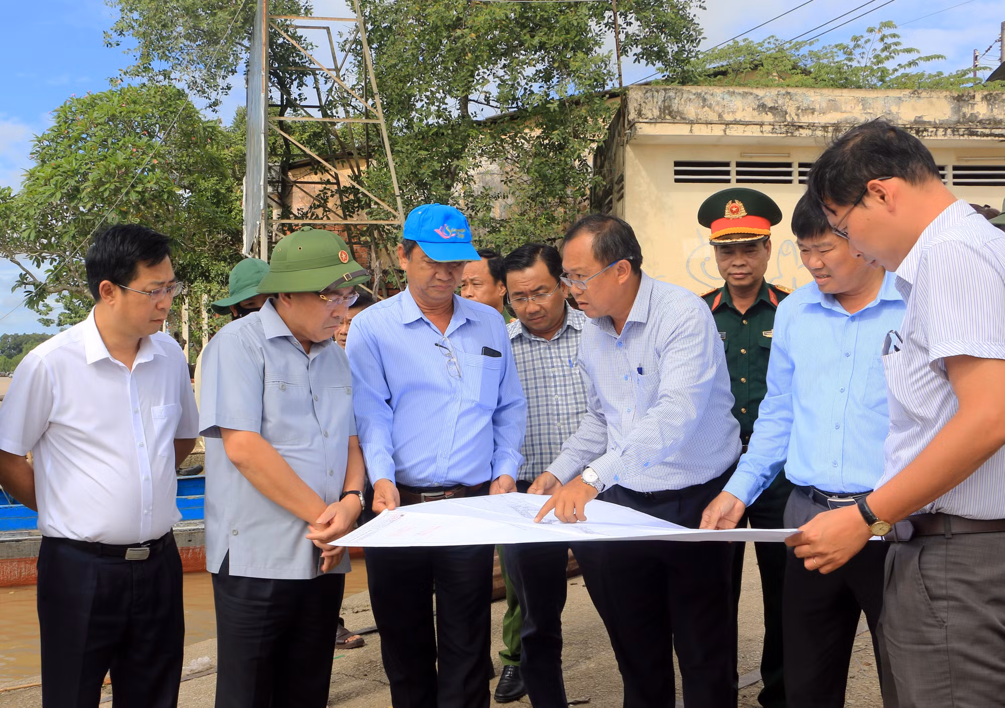 Thực hiện giải pháp cấp bách giảm thiểu thiệt hại thiên tai ảnh 2