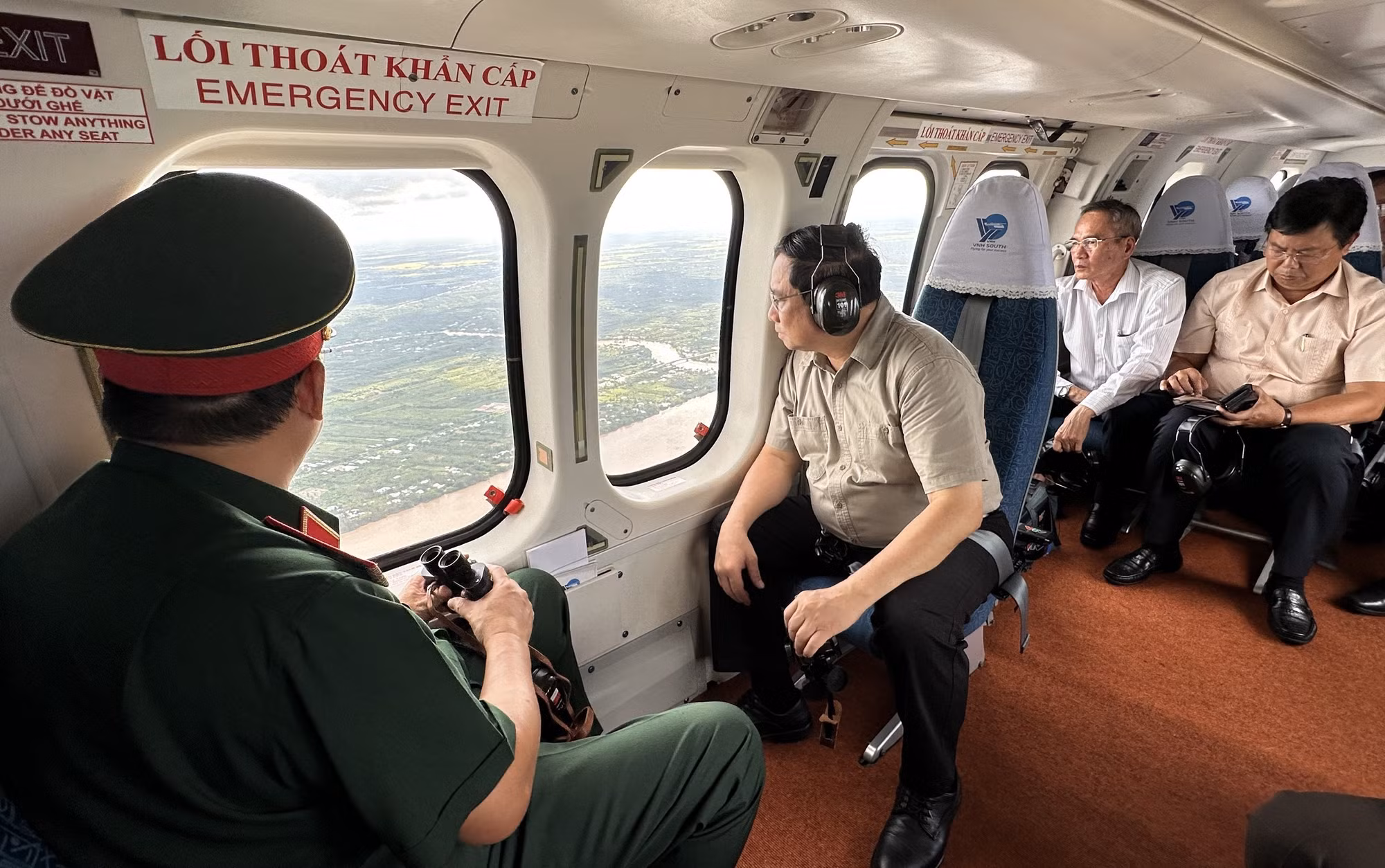 Thủ tướng Phạm Minh Chính: Cấp bách bảo vệ tính mạng, tài sản của người dân vùng sạt lở Đồng bằng sông Cửu Long ảnh 5