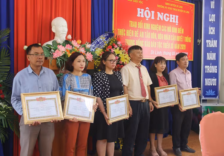 Lâm Đồng quyết định triển khai Đề án Giảm thiểu nạn tảo hôn và hôn nhân cận huyết thống ảnh 1