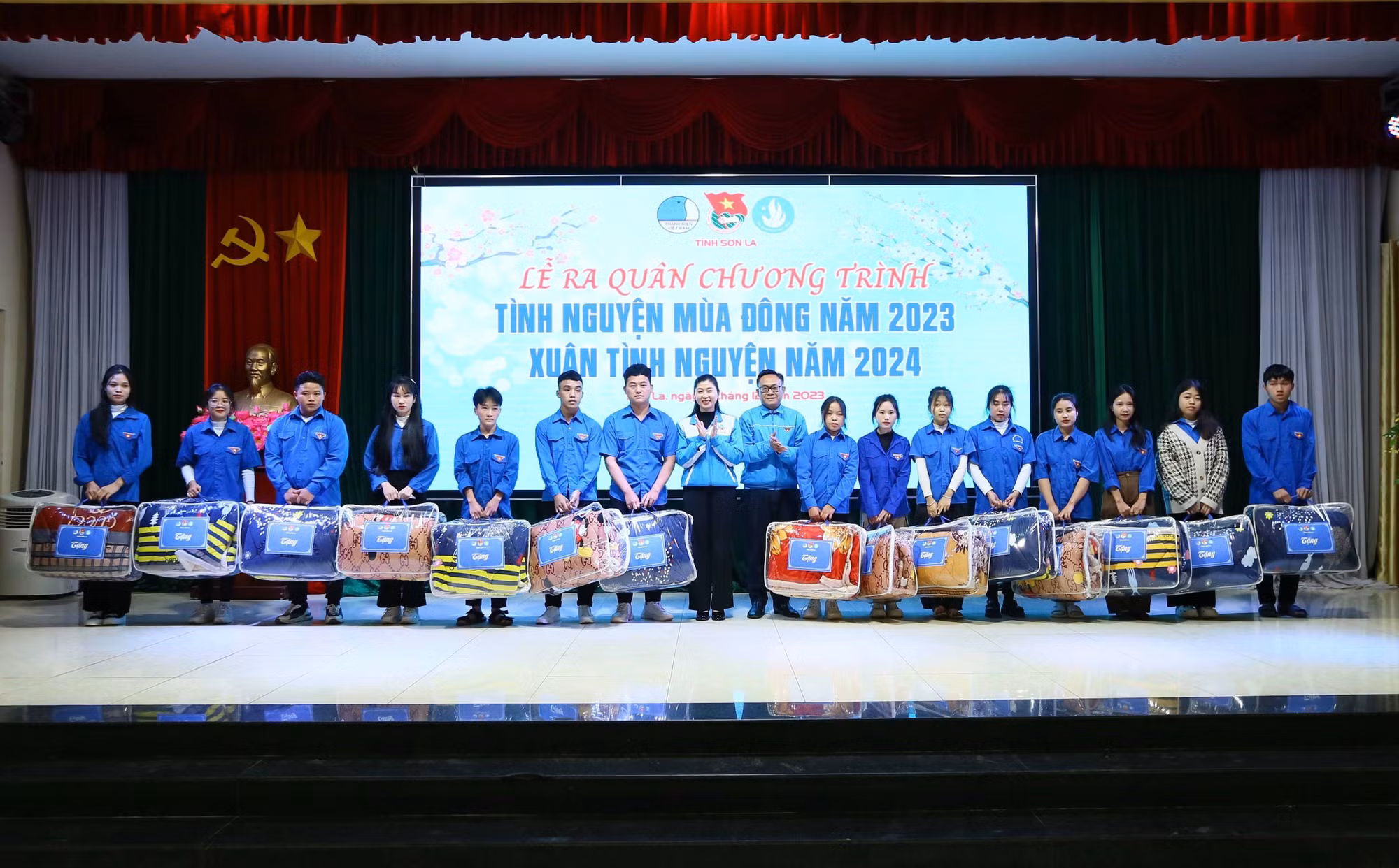 Chia sẻ khó khăn với người dân vùng sâu, vùng xa, khu vực biên giới tỉnh Sơn La ảnh 3