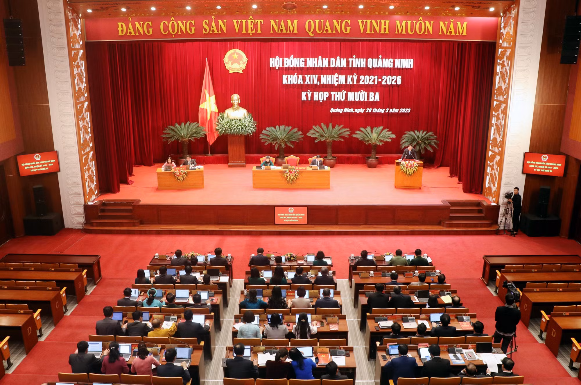 Ông Vũ Văn Diện được bầu làm Phó Chủ tịch UBND tỉnh Quảng Ninh ảnh 1