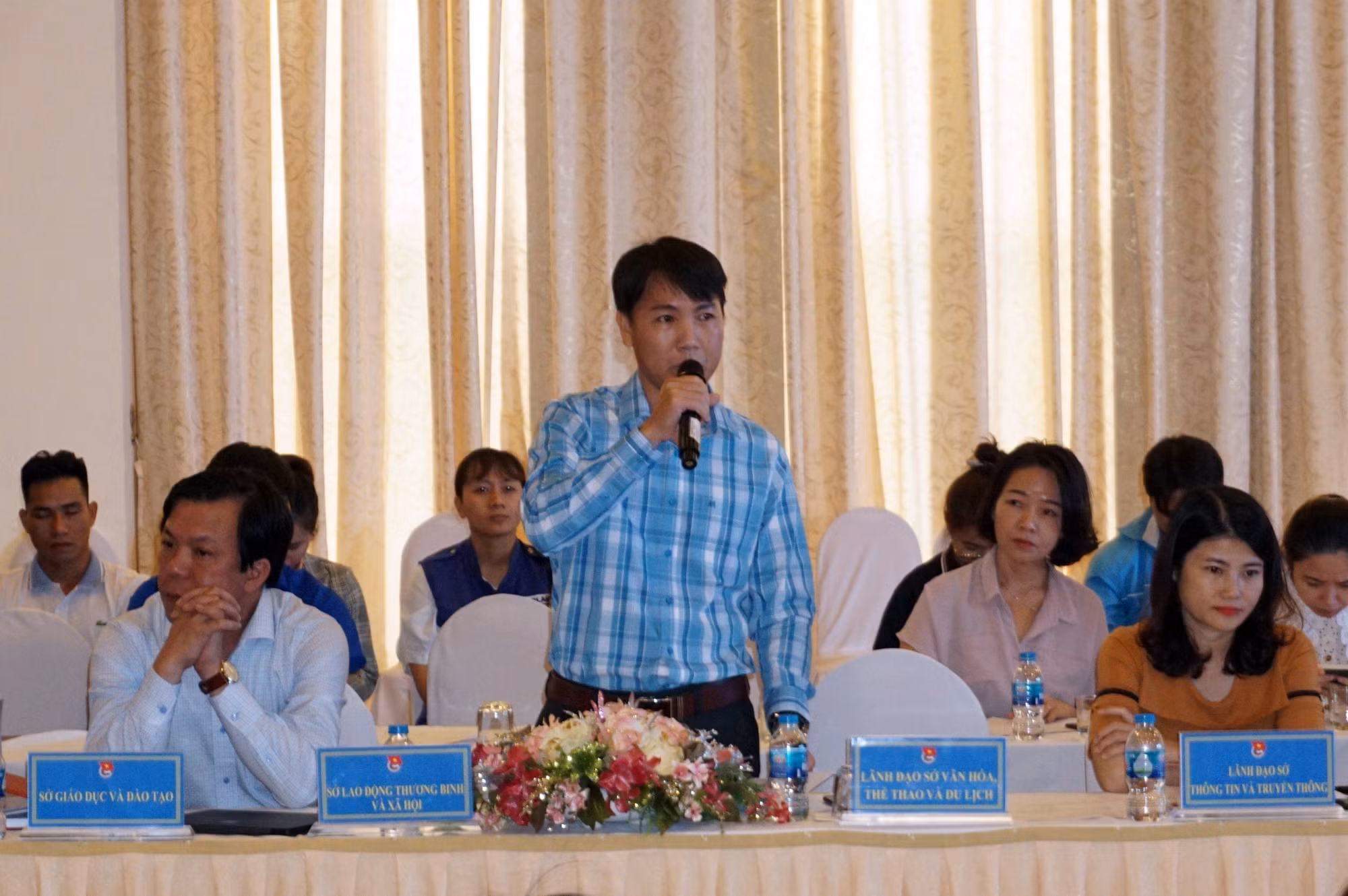 Kon Tum: Đối thoại, giải đáp thắc mắc của trẻ về những vấn đề cấp bách trong xã hội ảnh 2