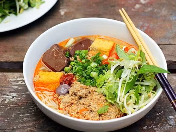Bún riêu và mì cao lầu Việt Nam lọt top món mì ngon nhất châu Á ảnh 1 Bún riêu và mì cao lầu Việt Nam lọt top món mì ngon nhất châu Á ảnh 1