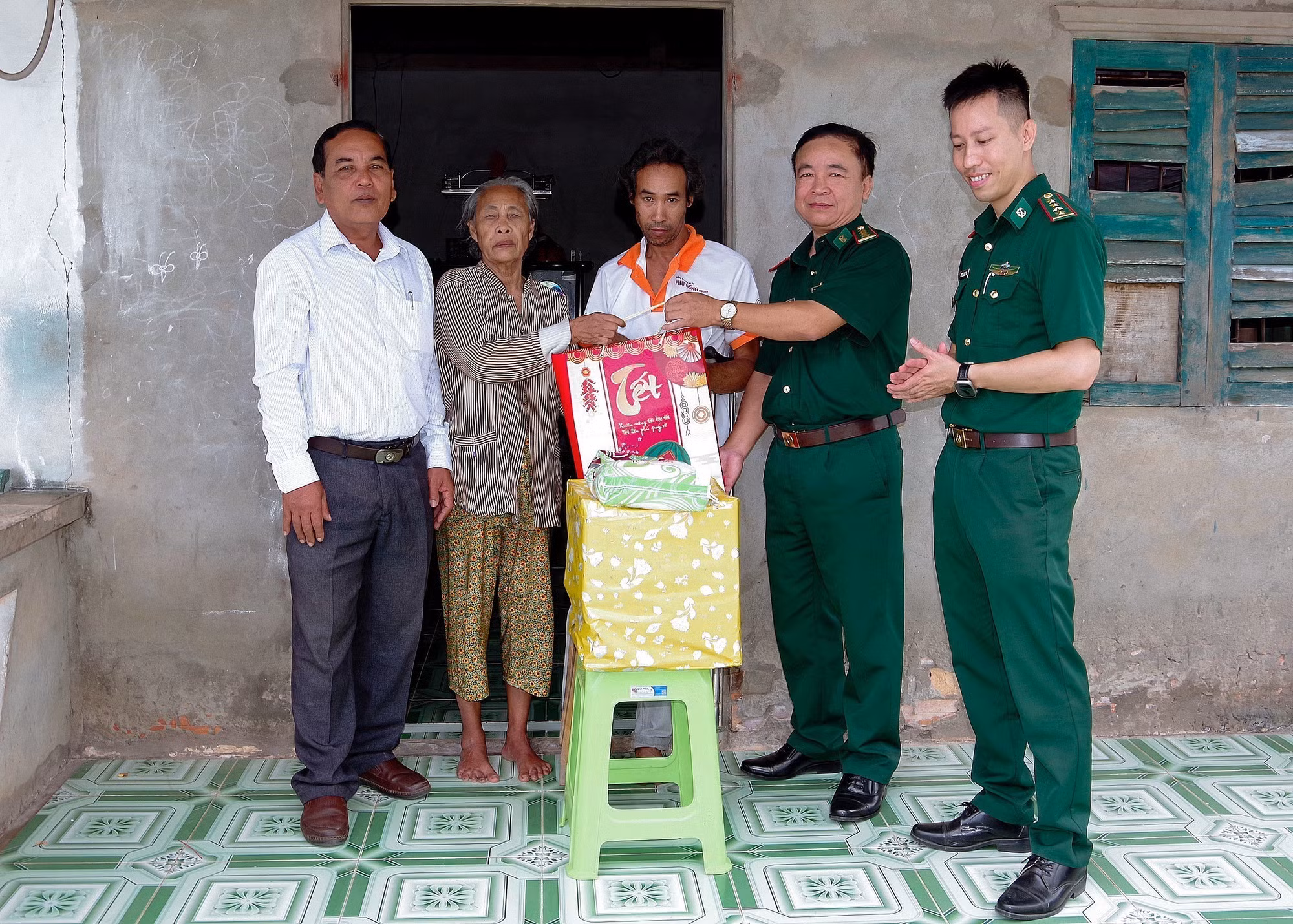 “Xuân Biên phòng ấm lòng dân bản” tại Sóc Trăng ảnh 3