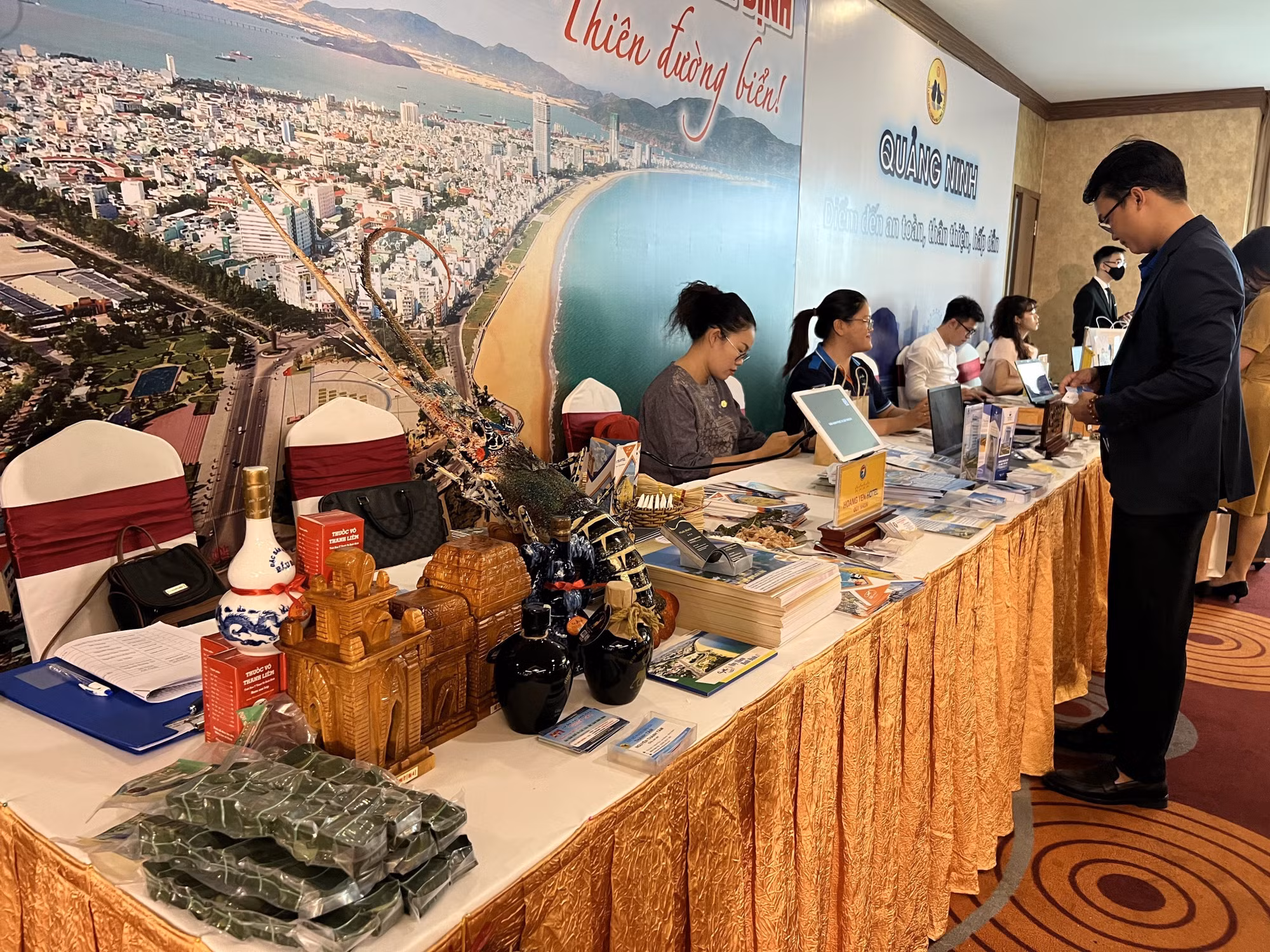 Các tỉnh Quảng Ninh, Ninh Bình, Bình Định xúc tiến du lịch tại Đồng bằng sông Cửu Long ảnh 3