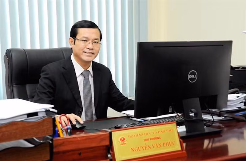 Tái bổ nhiệm Thứ trưởng Bộ Giáo dục và Đào tạo ảnh 1
