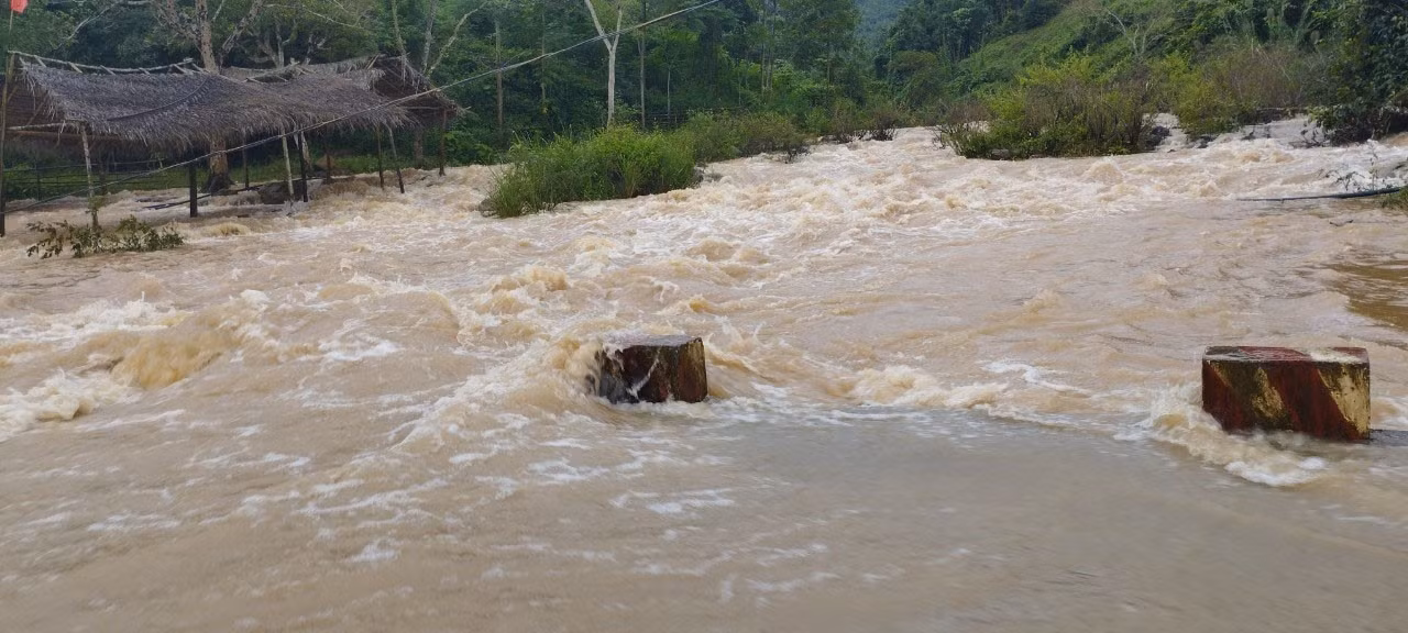 Tìm thấy thi thể cả 3 người mất tích do mưa lũ tại Quảng Trị ảnh 1