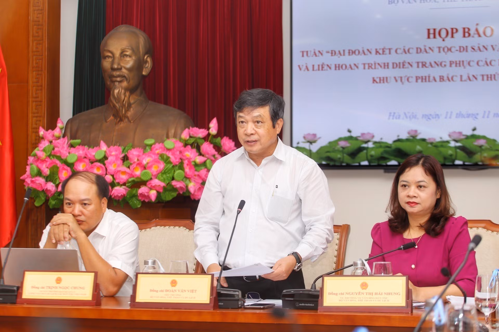 Ngày hội tôn vinh tinh thần đại đoàn kết và giá trị di sản văn hóa Việt Nam ảnh 2