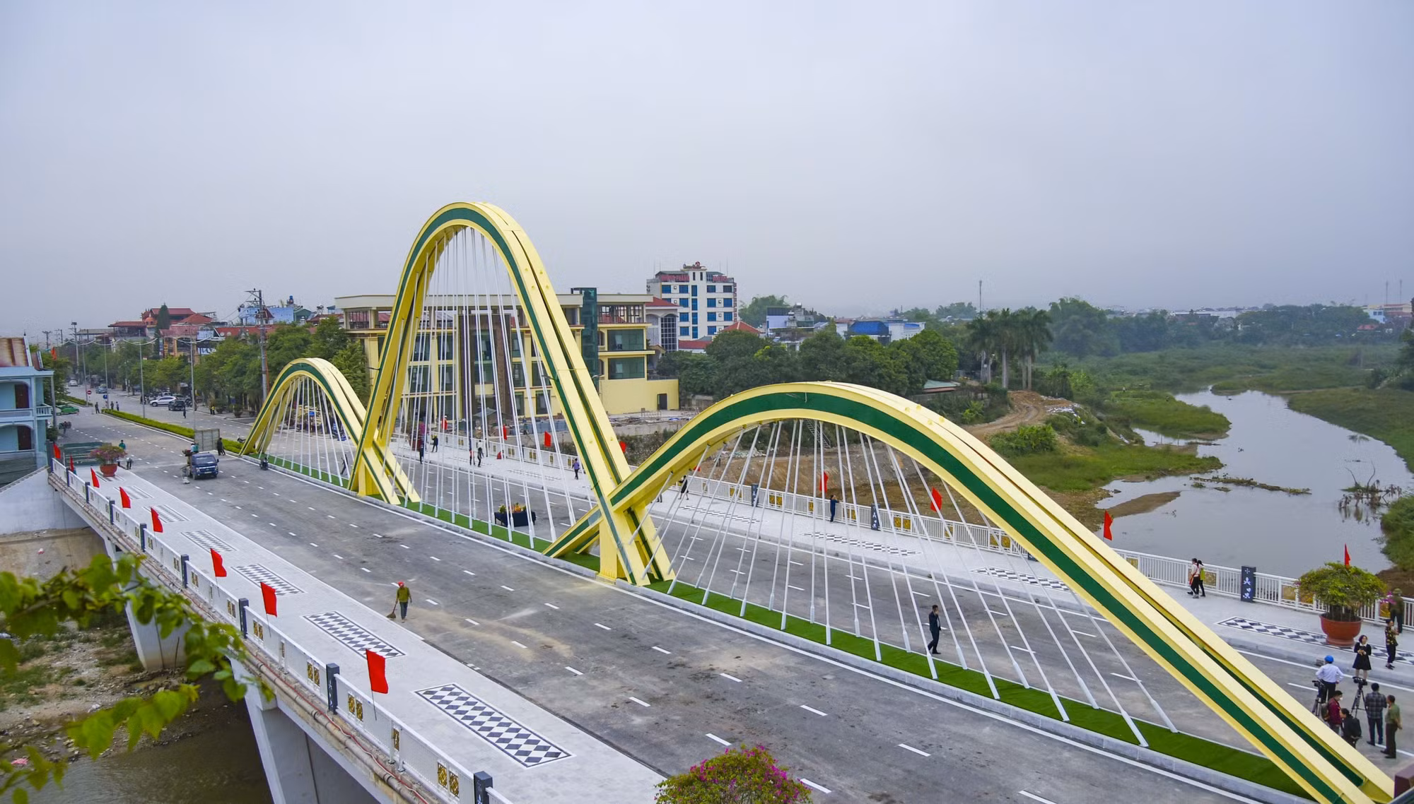 Điện Biên thông xe cầu Thanh Bình bắc qua sông Nậm Rốm ảnh 3